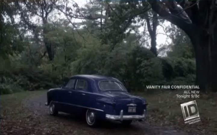 1949 Ford Custom Fordor Sedan [73B]