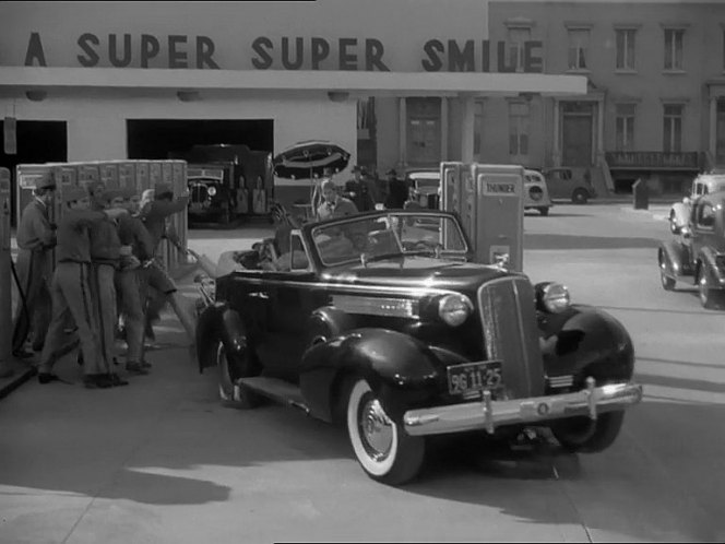 1937 Cadillac Series 60 Convertible Sedan