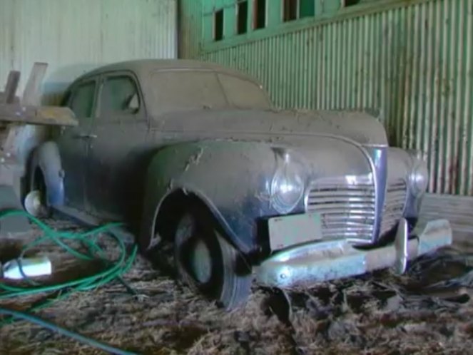 1941 Plymouth Special De Luxe Four-Door Sedan [P-12]