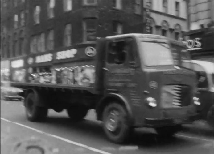 1954 Leyland Comet