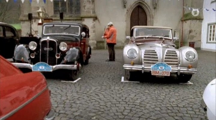 1939 Rosengart 11CV Supertraction Cabriolet [LR539]