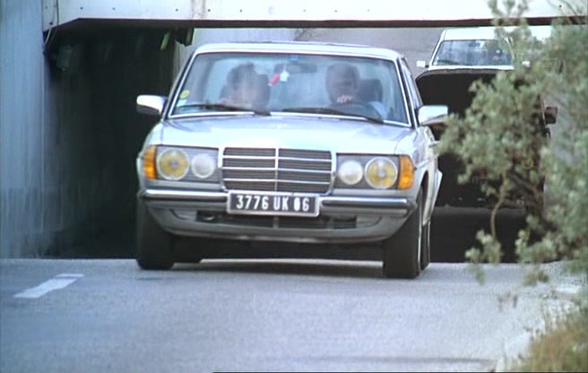 1982 Mercedes-Benz [W123]